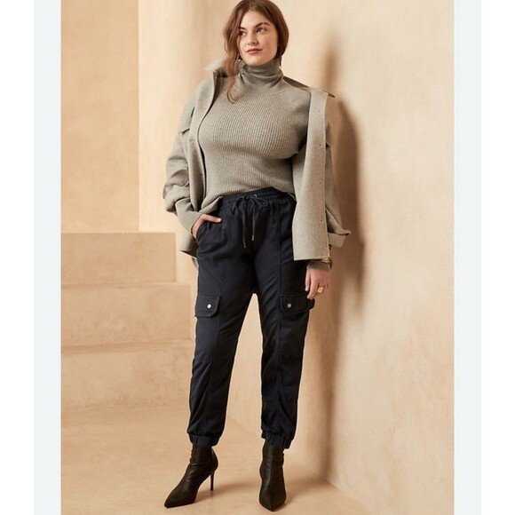 Banana Republic Cargo Jogger Pants Womens Petite Medium Black Soft Tencel - Picture 13 of 13